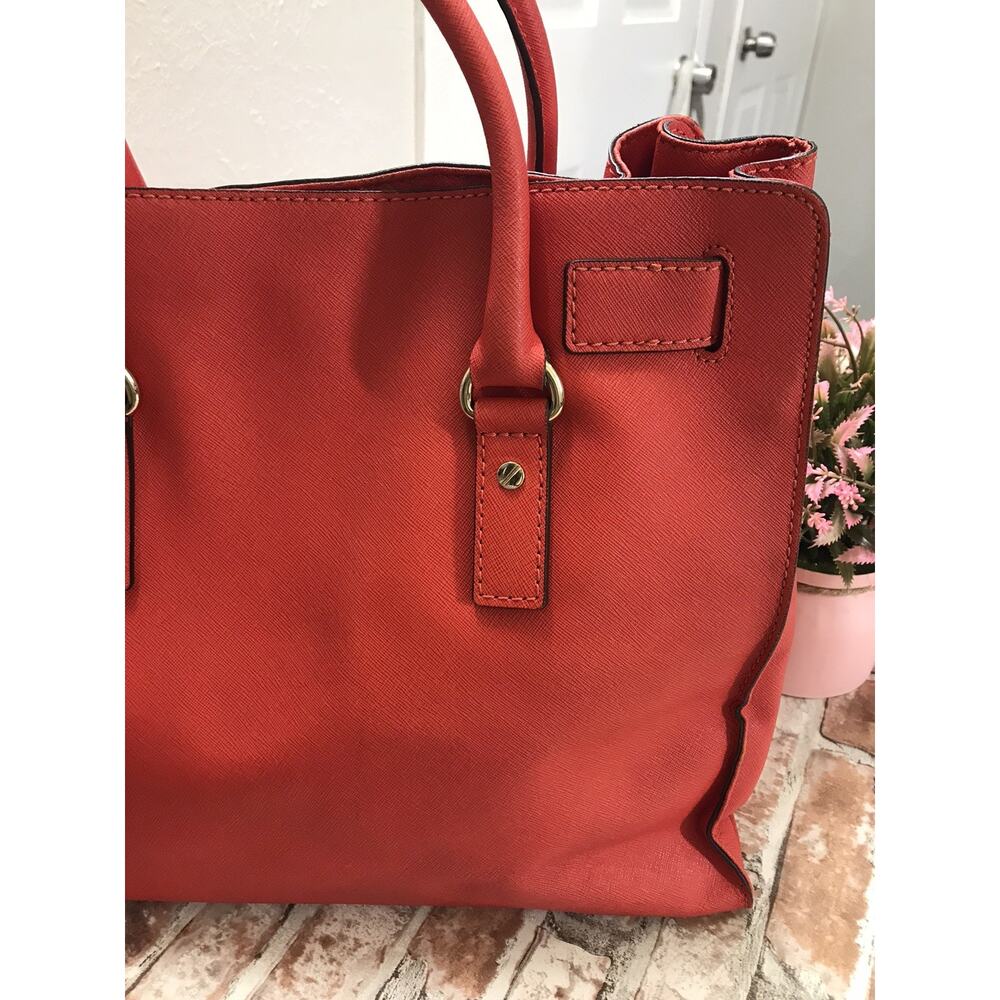 MICHAEL KORS Riley Optic RED LOCK Charm Leather Lg Satchel Chain Crossbody Bag - Picture 7 of 15